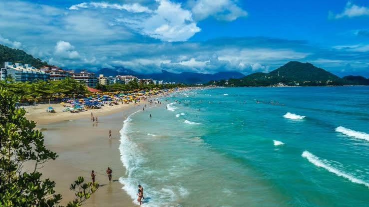 Apto Praia Grande Ubatuba Area Nobre Com Toda Comodidade Para Voce E Sua Familia ! Esterno foto
